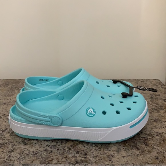 Cyan Unisex Crocs - Picture 4 of 9